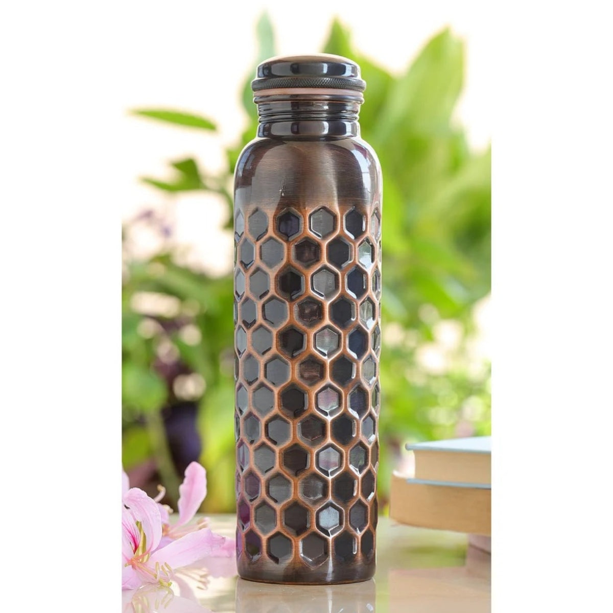 Zurit Premium Copper Bottle – Antique Dark Honeycomb Design