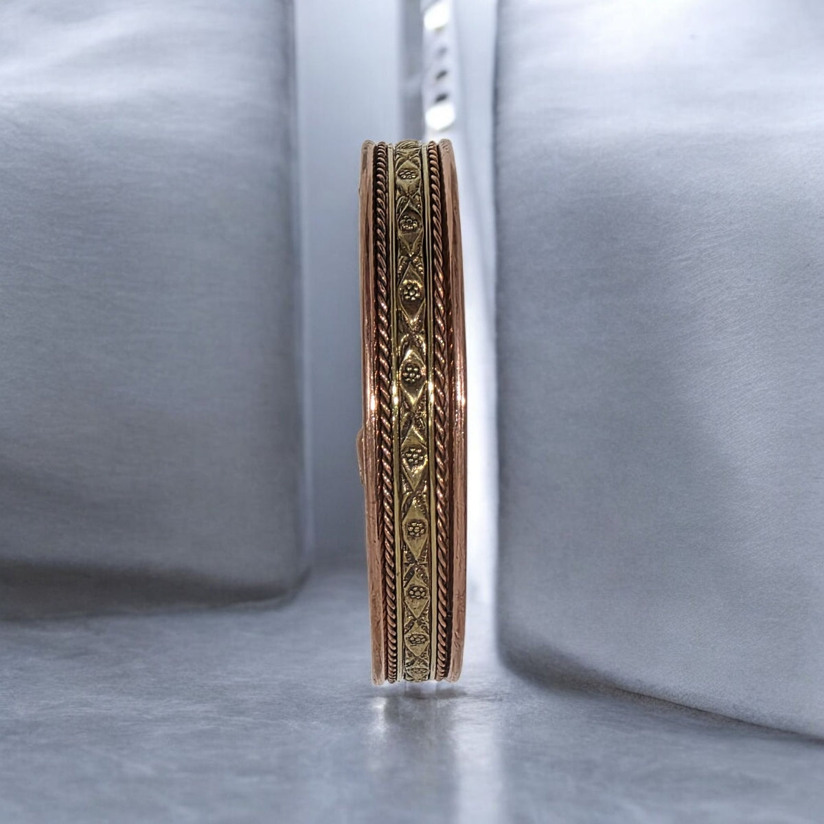 Regal Essence - Premium Copper Magnetic Bracelet Zurit Enterprise Pty Ltd